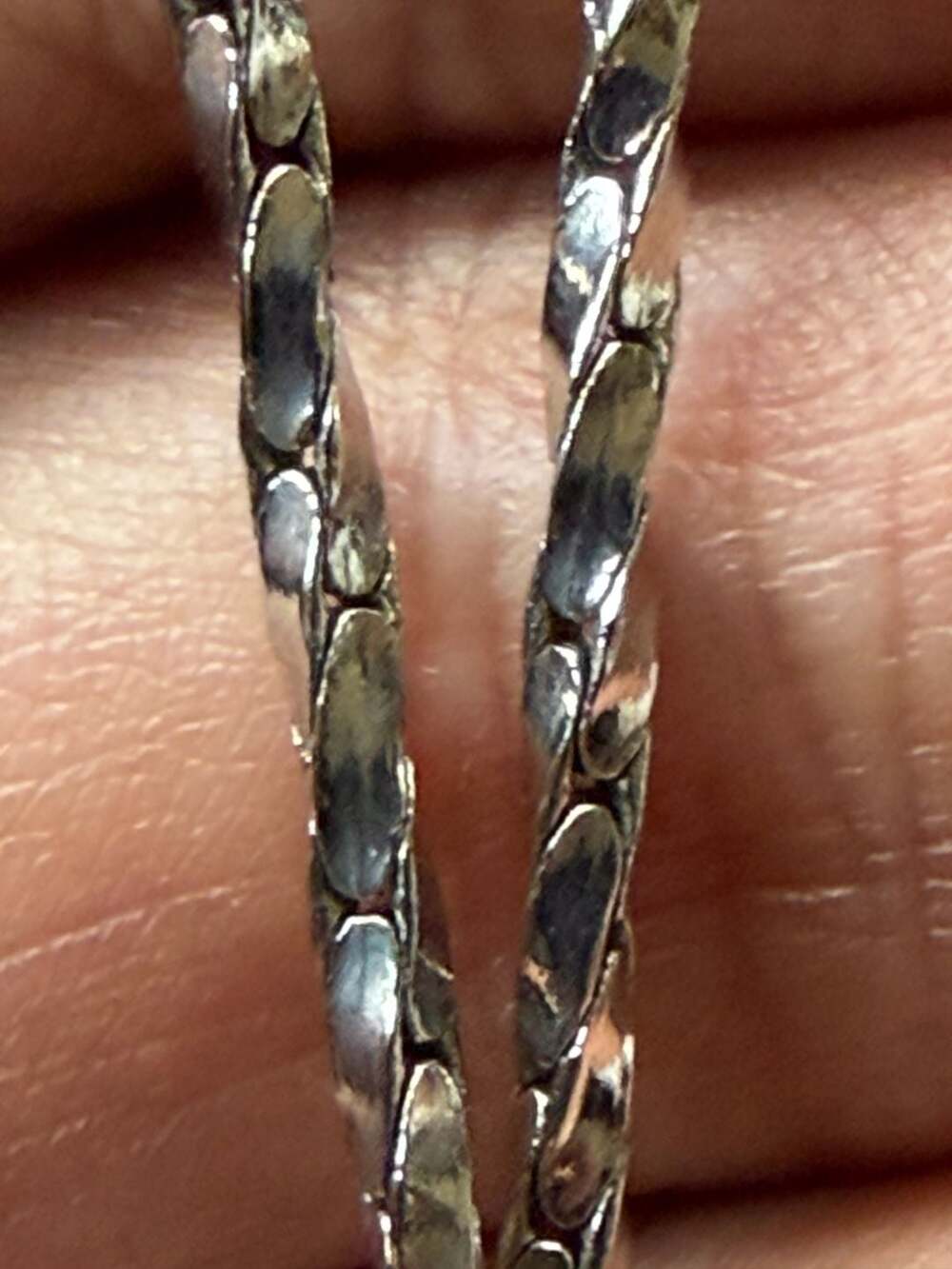 14K White Gold Textured Chain Bracelet